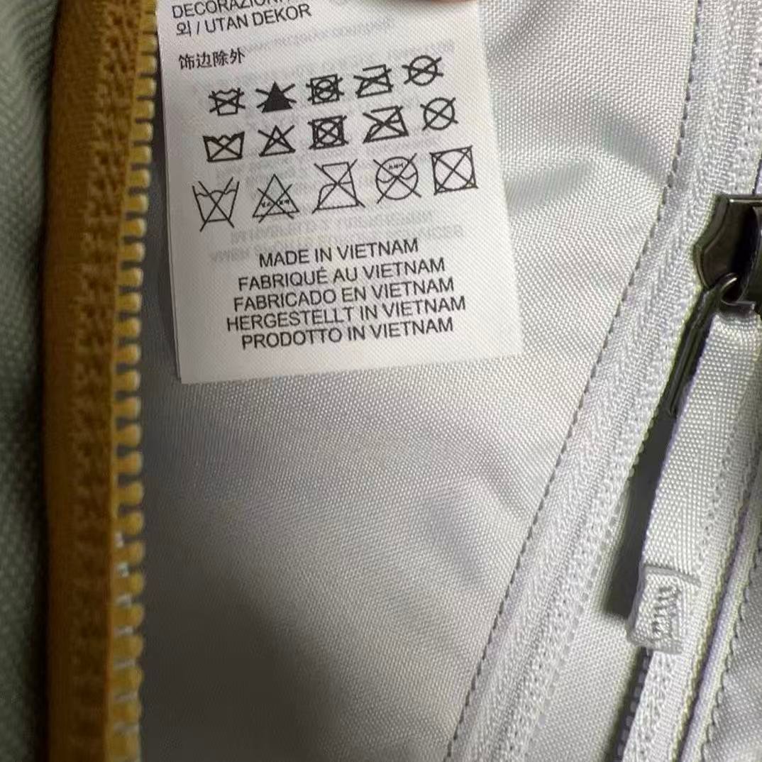 Backpack washing label